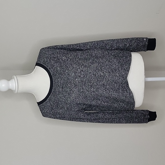 Fabletics Black White Marled Overlap Trim Sweatershirt - Picture 1 of 9